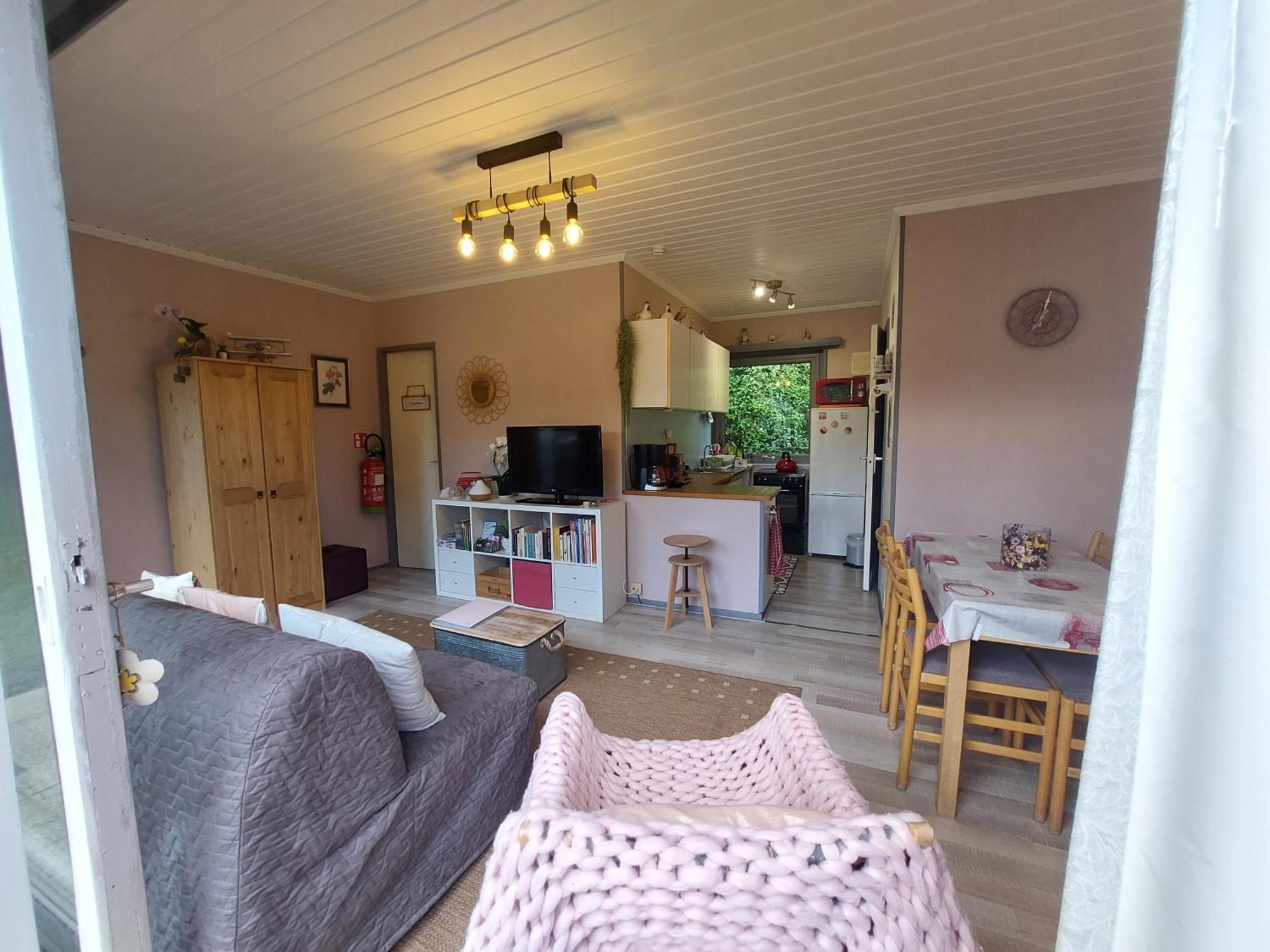 Le Petit Chalet - Bungalow Waulsort エクステリア 写真