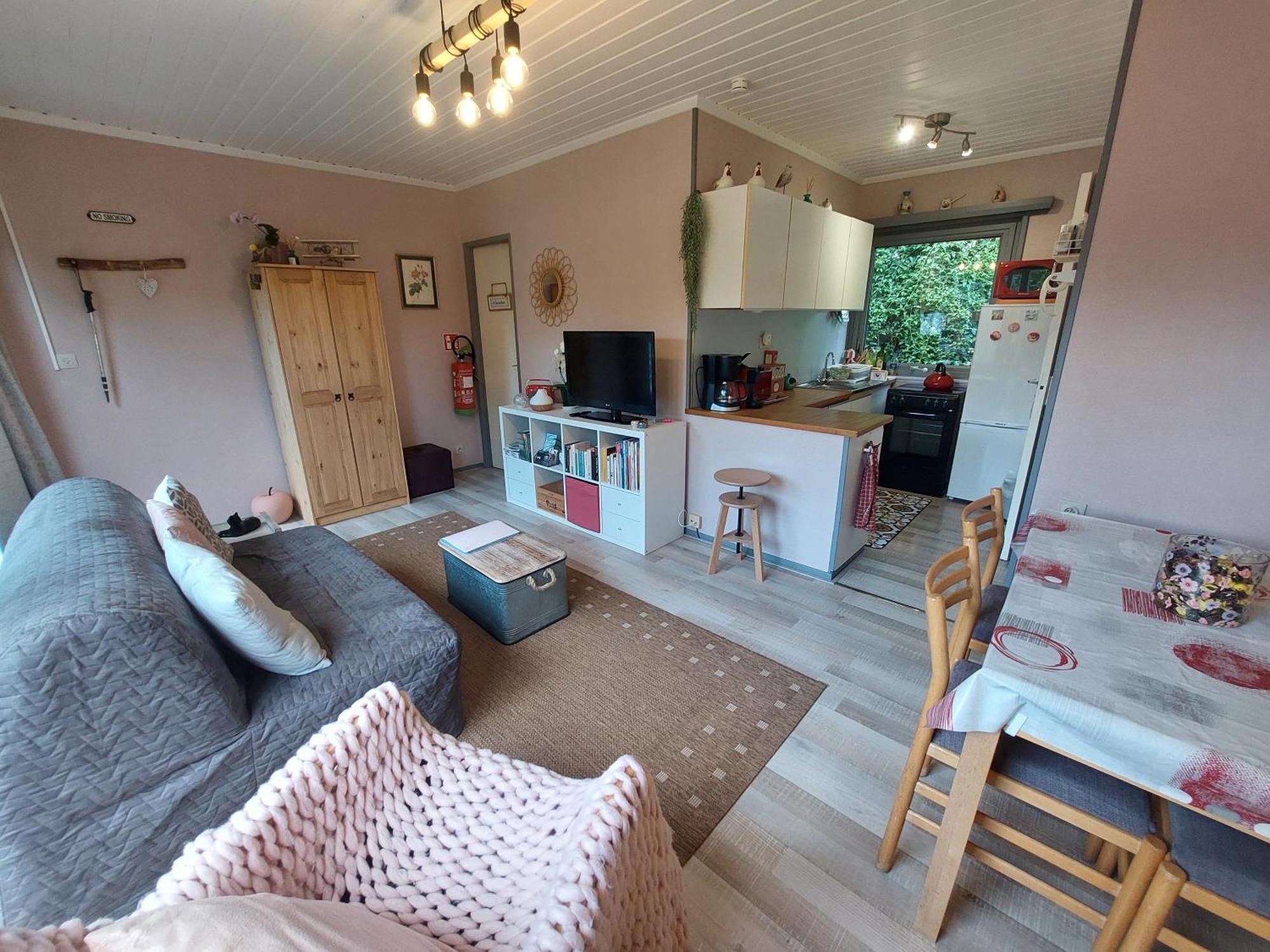 Le Petit Chalet - Bungalow Waulsort エクステリア 写真