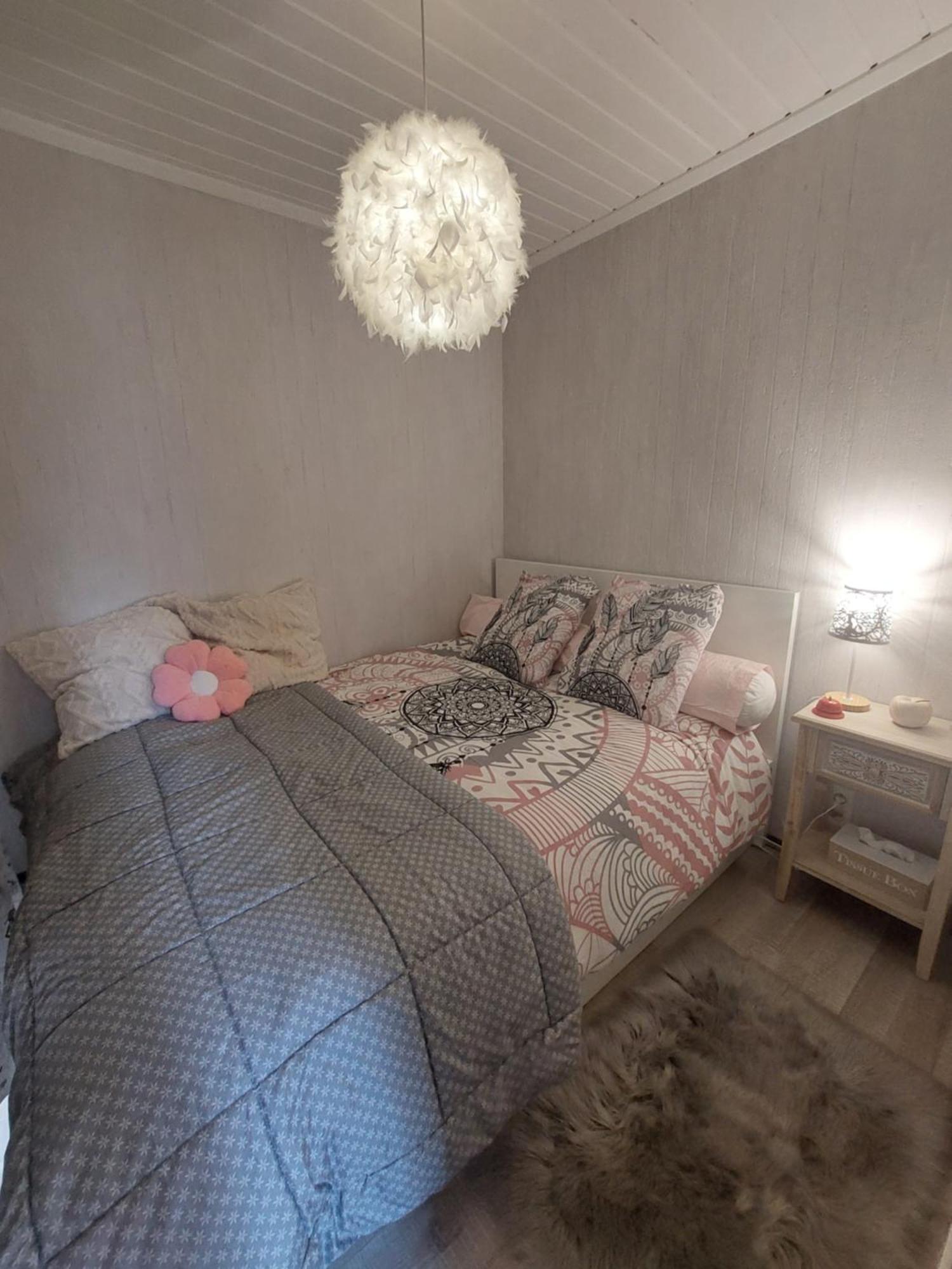 Le Petit Chalet - Bungalow Waulsort エクステリア 写真