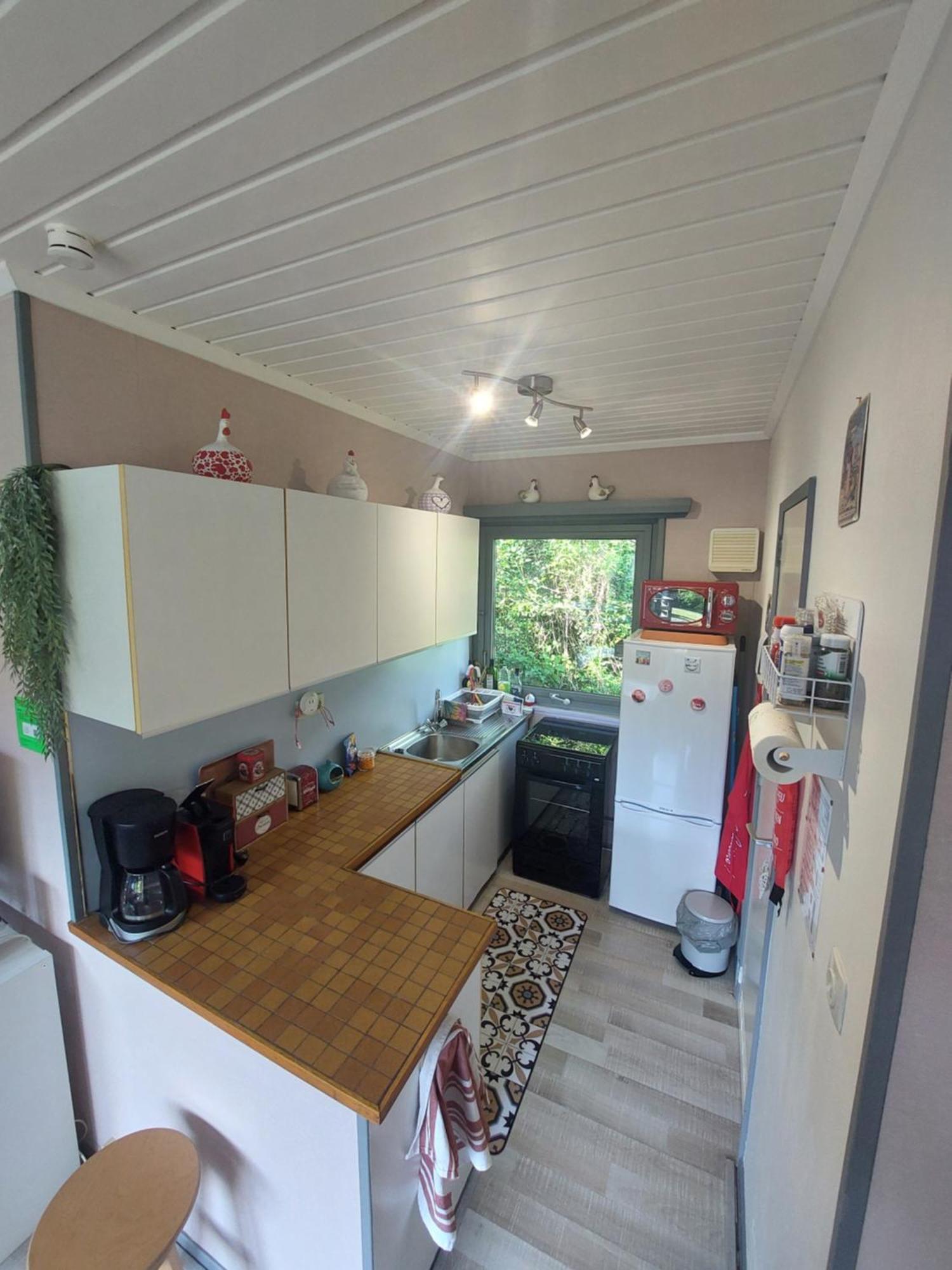 Le Petit Chalet - Bungalow Waulsort エクステリア 写真