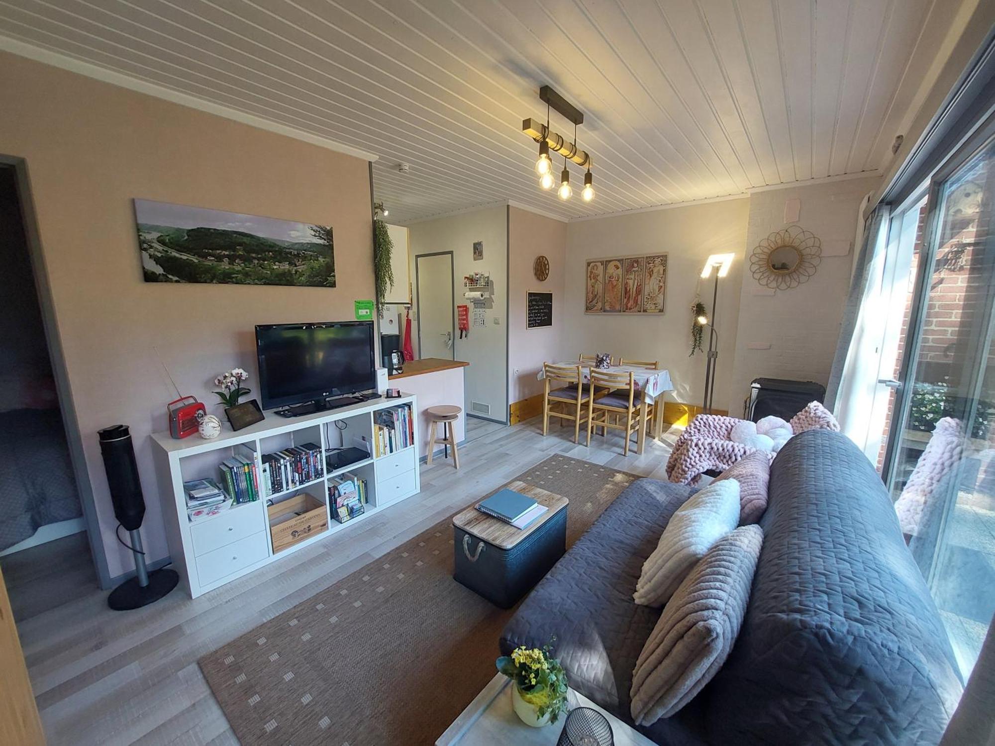Le Petit Chalet - Bungalow Waulsort エクステリア 写真